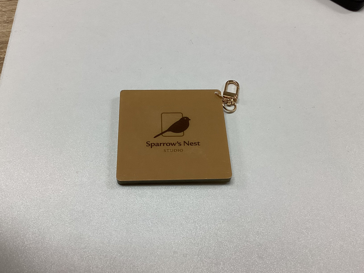 Mahjong keychain - shaker table