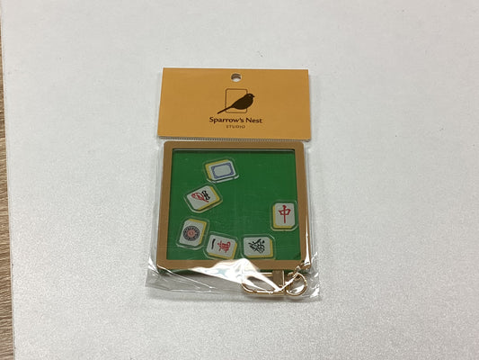Mahjong keychain - shaker table
